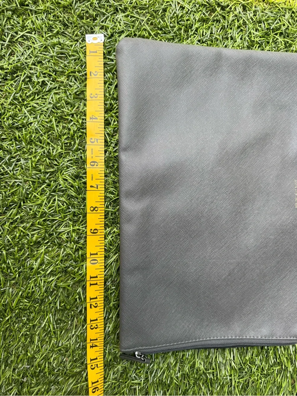 Regent Seven Seas Cruises Gray Saffiano Laptop Sleeve🩶🤍